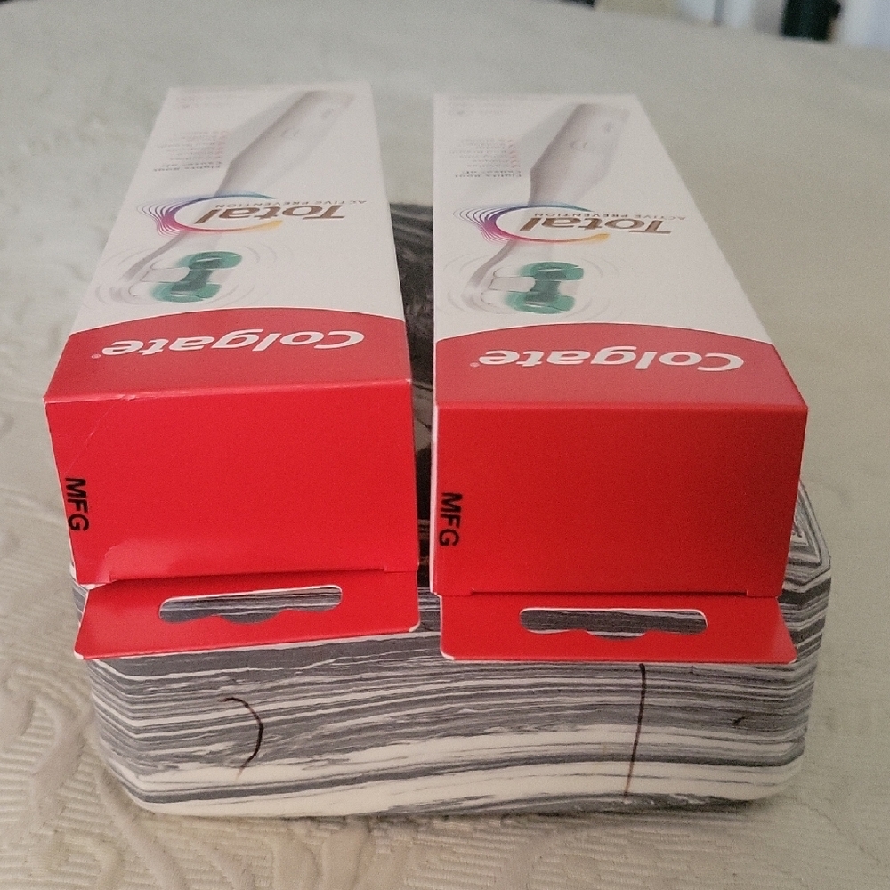 Two Colgate Total Battery Toothbrush Duo - Picture 6 of 8